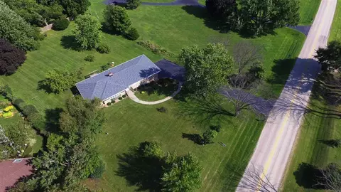 12355 Love Rd, Roscoe, IL 61073 photo 2