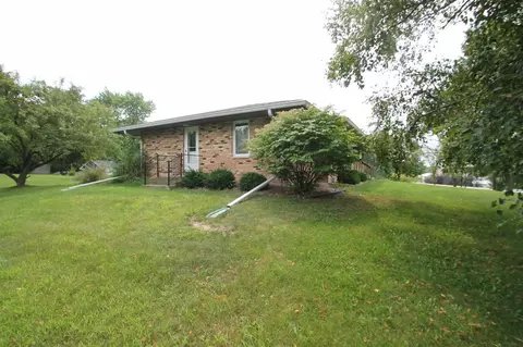 12355 Love Rd, Roscoe, IL 61073 photo 3