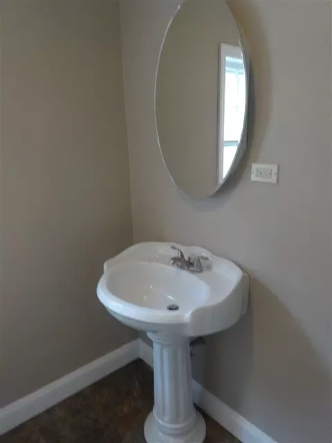 115 E 4th St, Belvidere, IL 61008 photo 12