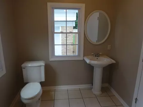 115 E 4th St, Belvidere, IL 61008 photo 7