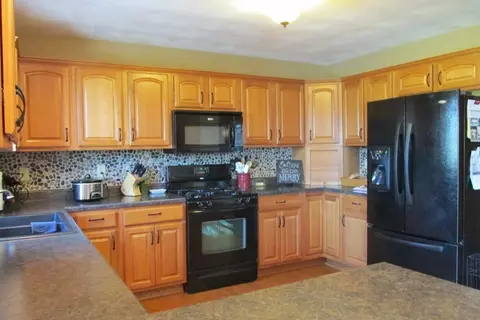 1634 Brentwood Dr, Byron, IL 61010 photo 5
