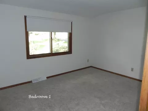 300 Forestcliff Ct, Lake Summerset, IL 61019 photo 17