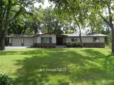 300 Forestcliff Ct, Lake Summerset, IL 61019 photo 1
