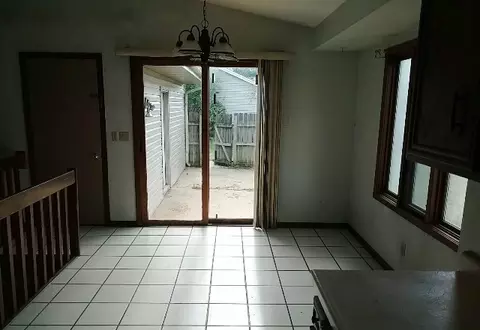 11356 Cedarbrook Rd, Roscoe, IL 61073 photo 4