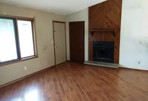 11356 Cedarbrook Rd, Roscoe, IL 61073 photo 2
