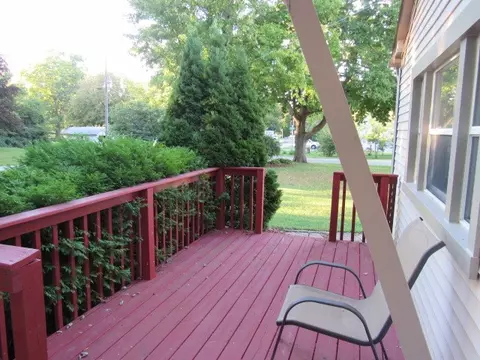 910 Taylor St, Pecatonica, IL 61063 photo 18