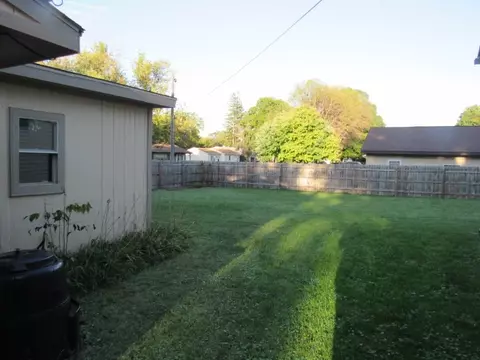 910 Taylor St, Pecatonica, IL 61063 photo 20