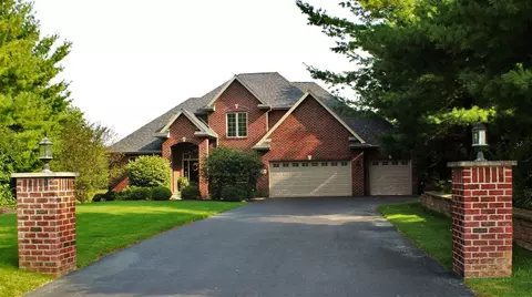 7482 Timber Ridge Rd, Roscoe, IL 61073 photo 1