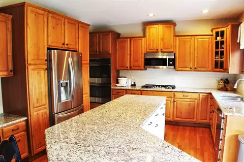 7482 Timber Ridge Rd, Roscoe, IL 61073 photo 16