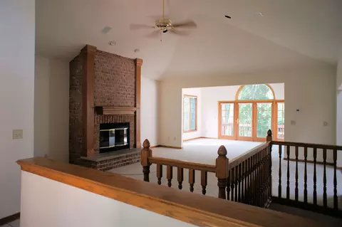 8922 Folkestone Ct, Roscoe, IL 61073 photo 5
