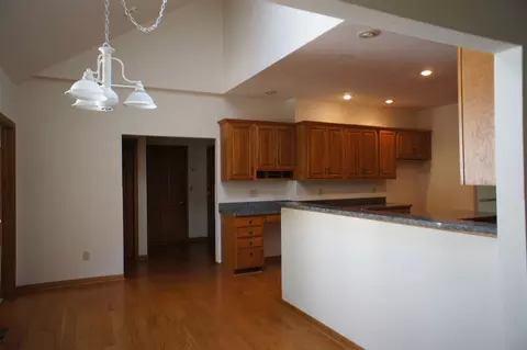 8922 Folkestone Ct, Roscoe, IL 61073 photo 9
