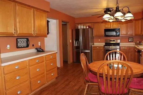 509 Autumnwolf Dr, Davis Junction, IL 61020 photo 7