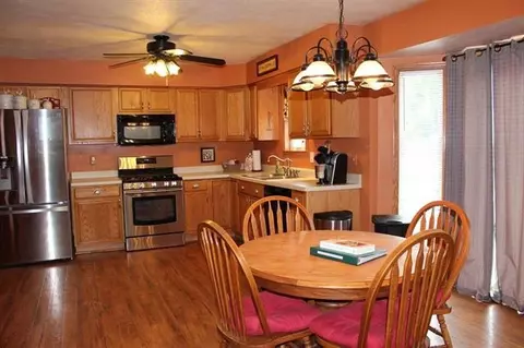 509 Autumnwolf Dr, Davis Junction, IL 61020 photo 8