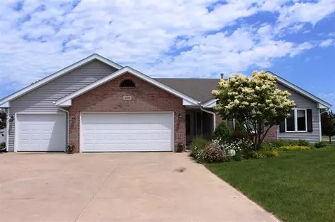 509 Autumnwolf Dr, Davis Junction, IL 61020 photo 1