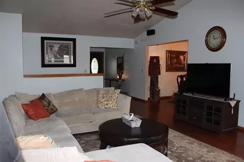 509 Autumnwolf Dr, Davis Junction, IL 61020 photo 14