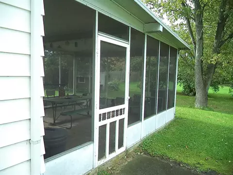 11358 Main St, Roscoe, IL 61073 photo 3