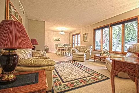 7471 Sumac Ln, Cherry Valley, IL 61016 photo 2