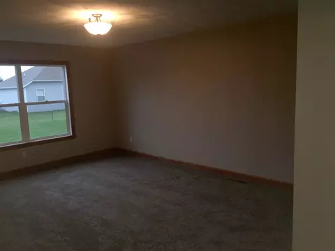 11287 Lemon Grass Ln, Roscoe, IL 61073 photo 13