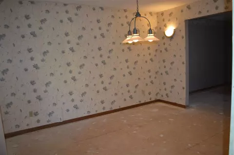 9833 Petry Cl, Roscoe, IL 61073 photo 5