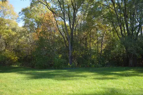9833 Petry Cl, Roscoe, IL 61073 photo 13