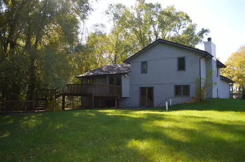 9833 Petry Cl, Roscoe, IL 61073 photo 11