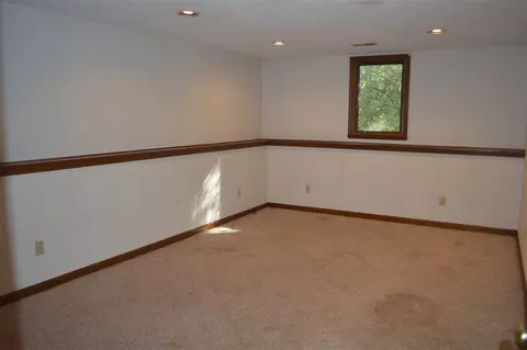 9833 Petry Cl, Roscoe, IL 61073 photo 10
