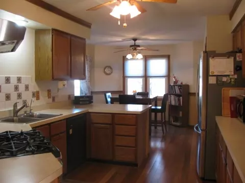 4970 Lawnside Dr, Byron, IL 61010 photo 2