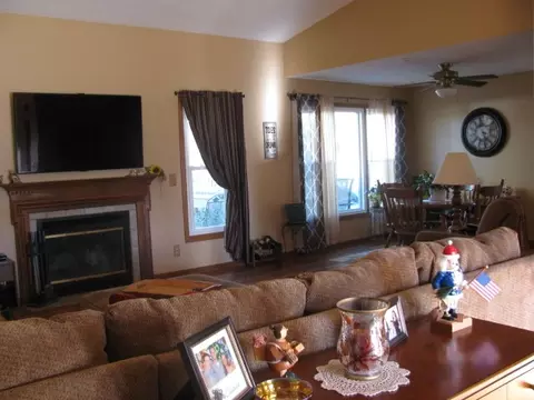 4970 Lawnside Dr, Byron, IL 61010 photo 10