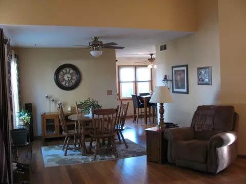 4970 Lawnside Dr, Byron, IL 61010 photo 8