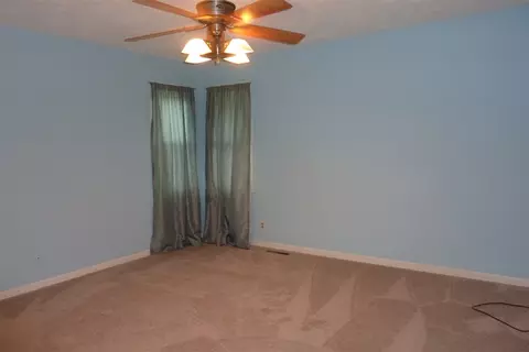 10490 Ray Dr, Roscoe, IL 61073 photo 13