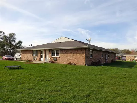 10039 Bitterroot Rd, Roscoe, IL 61073 photo 3