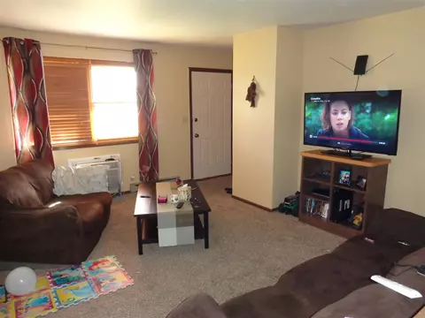 10039 Bitterroot Rd, Roscoe, IL 61073 photo 8