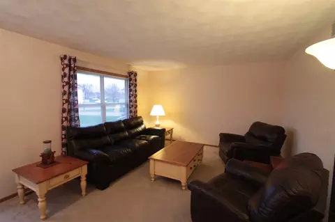 8808 Waterview Rd, Machesney Park, IL 61115 photo 3