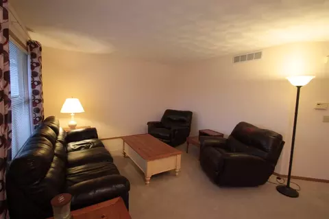 8808 Waterview Rd, Machesney Park, IL 61115 photo 2