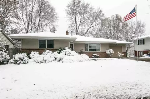 1927 Spring Brook Ave, Rockford, IL 61107 photo 1