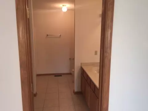 656 Par Pl, Rockford, IL 61108 photo 12
