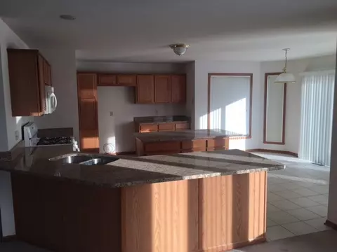 656 Par Pl, Rockford, IL 61108 photo 7
