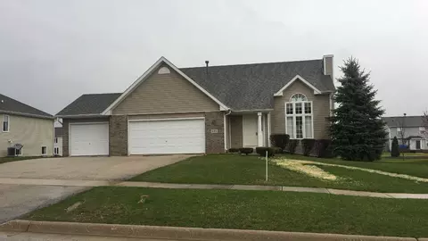 656 Par Pl, Rockford, IL 61108 photo 1