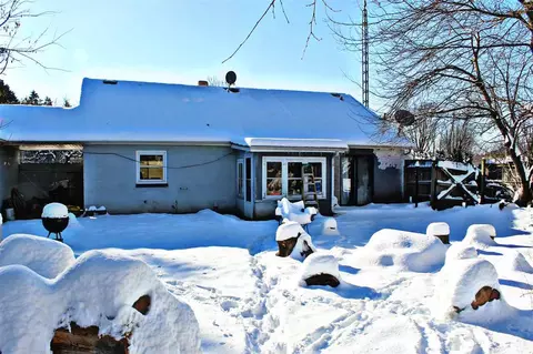 410 W Main St, Capron, IL 61012 photo 22