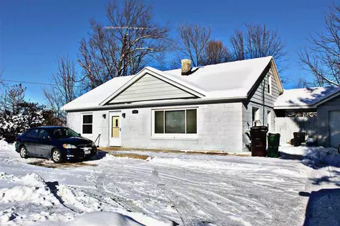 410 W Main St, Capron, IL 61012 photo 1
