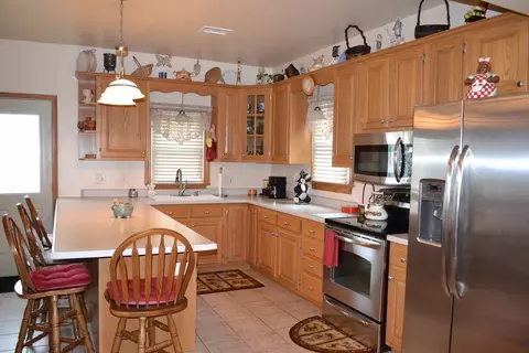 307 W 3rd St, Byron, IL 61010 photo 7