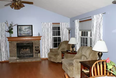 5106 E Walden Rd, Byron, IL 61010 photo 10