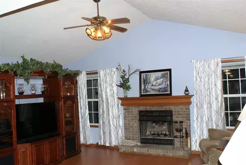 5106 E Walden Rd, Byron, IL 61010 photo 13
