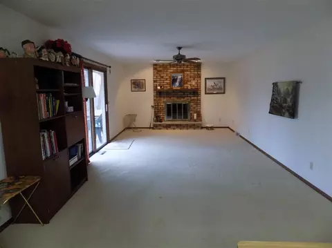 5658 Thompson Dr, Roscoe, IL 61073 photo 9