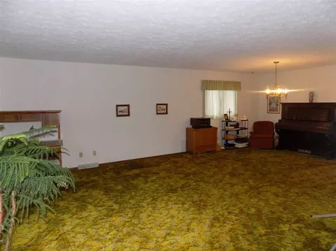5658 Thompson Dr, Roscoe, IL 61073 photo 6