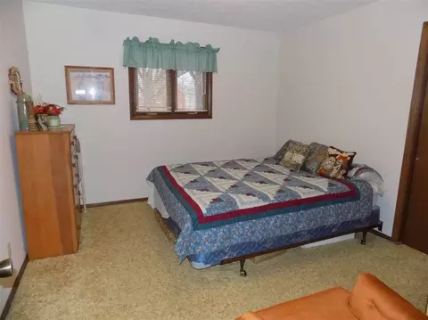 5658 Thompson Dr, Roscoe, IL 61073 photo 12