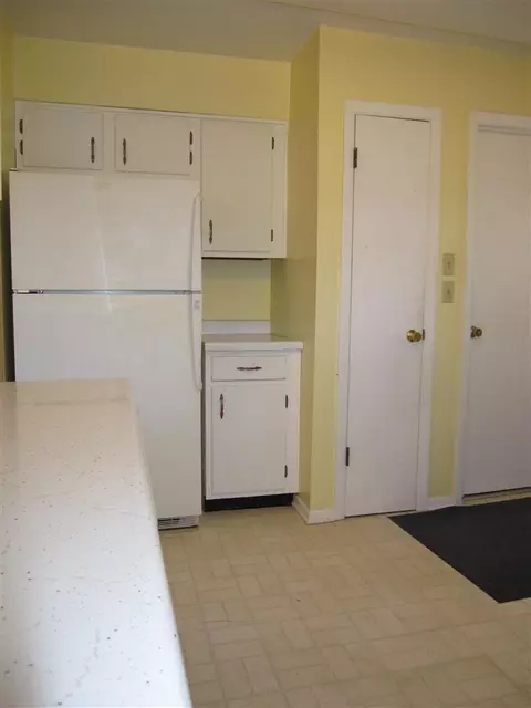315 Show St, Capron, IL 61012 photo 6