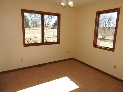 1533 Michael Dr, Pecatonica, IL 61063 photo 10