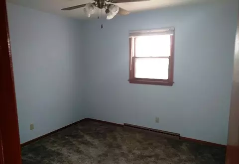 2124 Sunset Dr, Freeport, IL 61032 photo 5