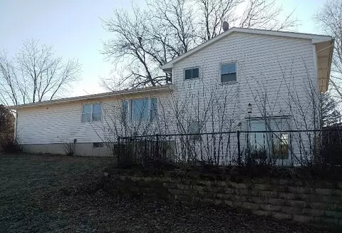 2124 Sunset Dr, Freeport, IL 61032 photo 7